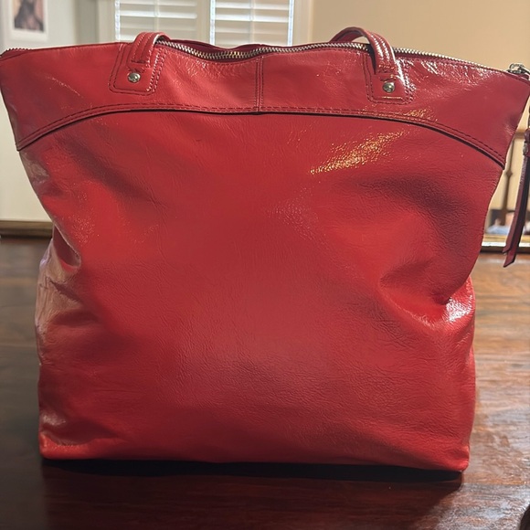 COACH Laura Patent Leather Tote Bag Coral Pink - Picture 4 of 17